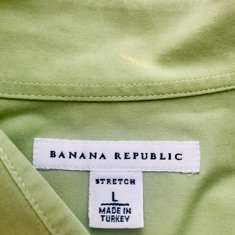 🎁 3/$10 BANANA REPUBLIC GREEN BUTTON DOWN SIZE L - Picture 5 of 5